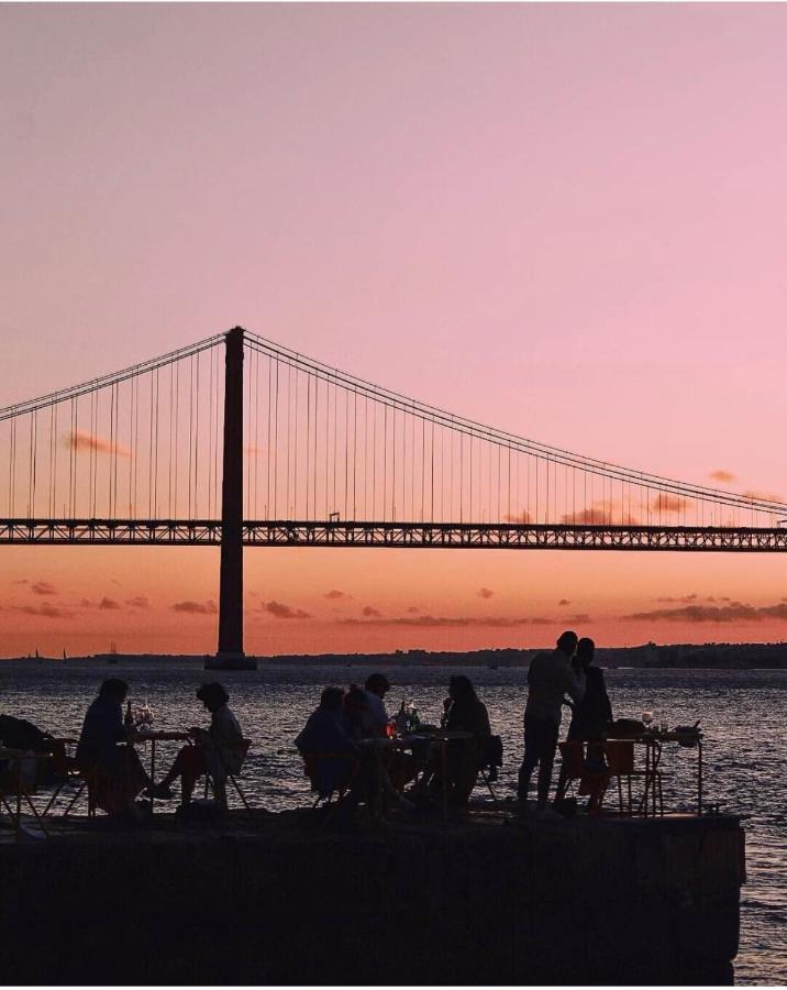 Tejo House River Lisbon Almada Exterior foto