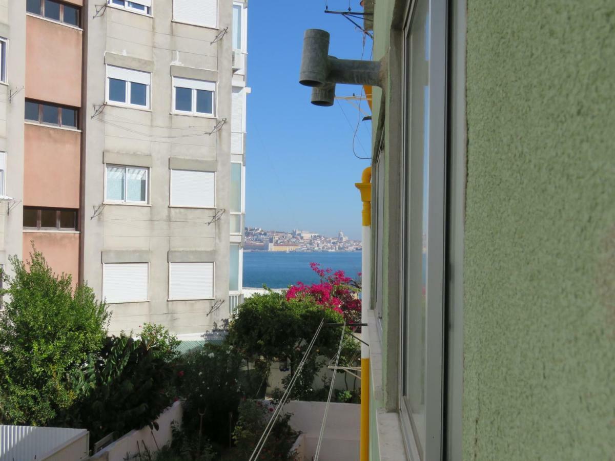 Tejo House River Lisbon Almada Exterior foto