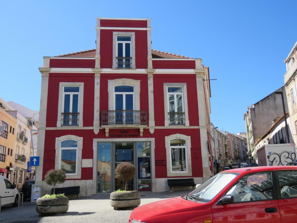 Tejo House River Lisbon Almada Exterior foto