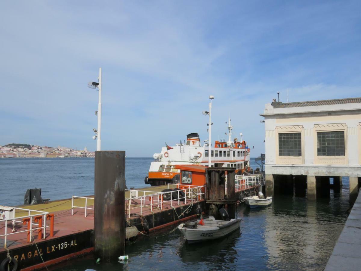 Tejo House River Lisbon Almada Exterior foto